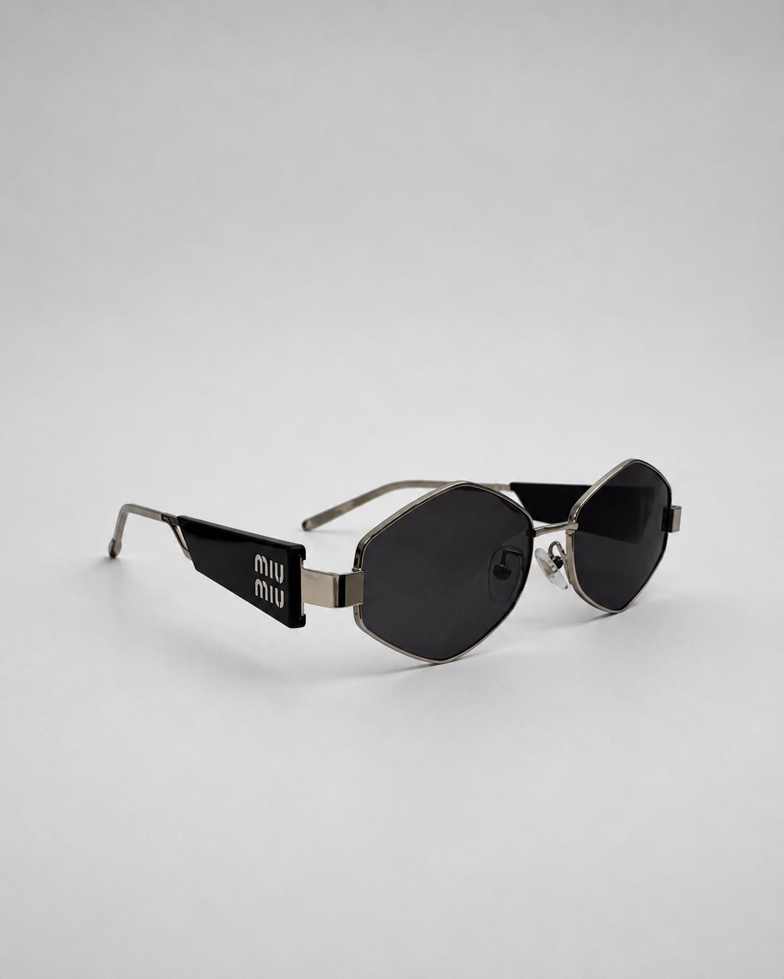 Shadow Luxe